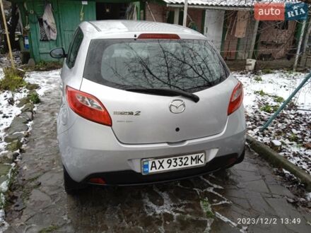 Серый Мазда 2, объемом двигателя 1.4 л и пробегом 150 тыс. км за 6000 $, фото 1 на Automoto.ua