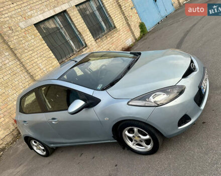 Синий Мазда 2, объемом двигателя 1.3 л и пробегом 182 тыс. км за 4500 $, фото 2 на Automoto.ua