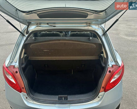 Синий Мазда 2, объемом двигателя 1.3 л и пробегом 182 тыс. км за 4500 $, фото 8 на Automoto.ua