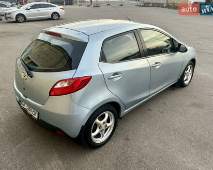 Синий Мазда 2, объемом двигателя 1.3 л и пробегом 182 тыс. км за 4500 $, фото 3 на Automoto.ua