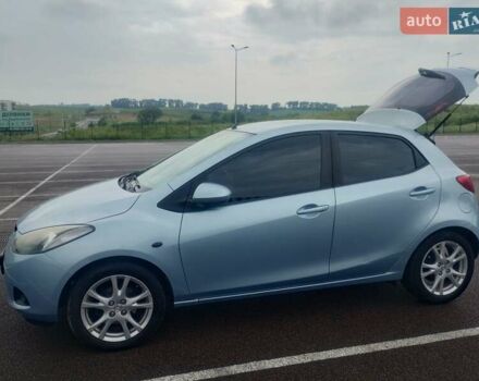 Синий Мазда 2, объемом двигателя 1.35 л и пробегом 191 тыс. км за 4800 $, фото 8 на Automoto.ua