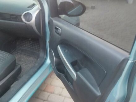 Синий Мазда 2, объемом двигателя 1.5 л и пробегом 331 тыс. км за 3500 $, фото 1 на Automoto.ua