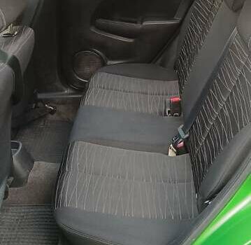 Зеленый Мазда 2, объемом двигателя 1.4 л и пробегом 157 тыс. км за 4590 $, фото 11 на Automoto.ua