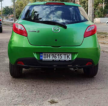 Зеленый Мазда 2, объемом двигателя 1.4 л и пробегом 157 тыс. км за 4590 $, фото 5 на Automoto.ua