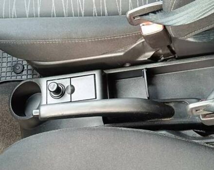 Зеленый Мазда 2, объемом двигателя 1.4 л и пробегом 157 тыс. км за 4590 $, фото 21 на Automoto.ua