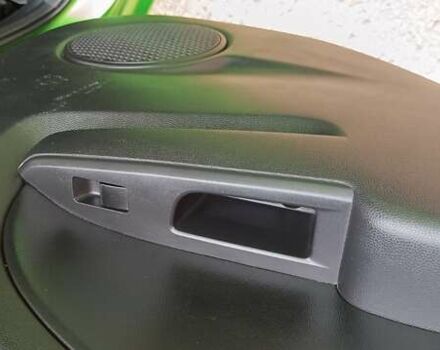 Зеленый Мазда 2, объемом двигателя 1.4 л и пробегом 157 тыс. км за 4590 $, фото 32 на Automoto.ua