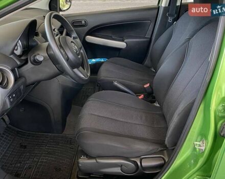 Зелений Мазда 2, об'ємом двигуна 1.5 л та пробігом 88 тис. км за 6800 $, фото 18 на Automoto.ua