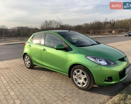 Зеленый Мазда 2, объемом двигателя 1.5 л и пробегом 99 тыс. км за 6000 $, фото 3 на Automoto.ua