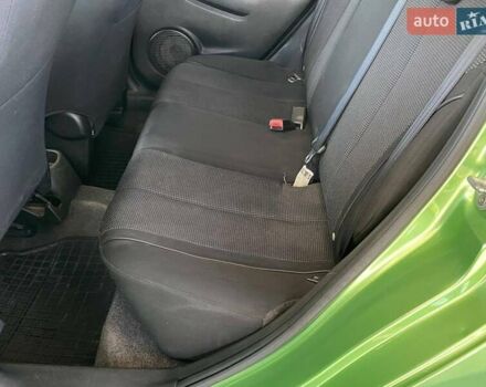 Зелений Мазда 2, об'ємом двигуна 1.5 л та пробігом 88 тис. км за 6800 $, фото 20 на Automoto.ua