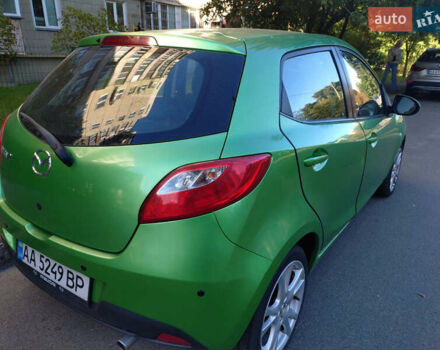 Зеленый Мазда 2, объемом двигателя 1.5 л и пробегом 168 тыс. км за 5700 $, фото 1 на Automoto.ua