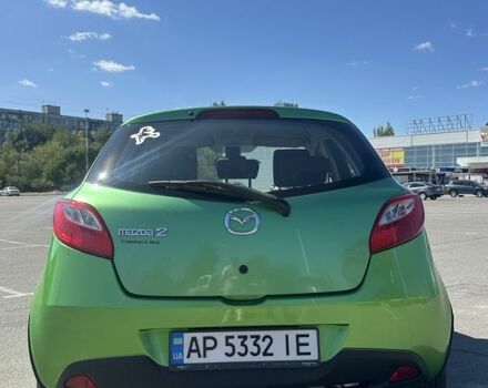 Зелений Мазда 2, об'ємом двигуна 1.3 л та пробігом 204 тис. км за 4600 $, фото 4 на Automoto.ua
