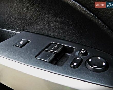 Зелений Мазда 2, об'ємом двигуна 1.4 л та пробігом 169 тис. км за 3700 $, фото 5 на Automoto.ua