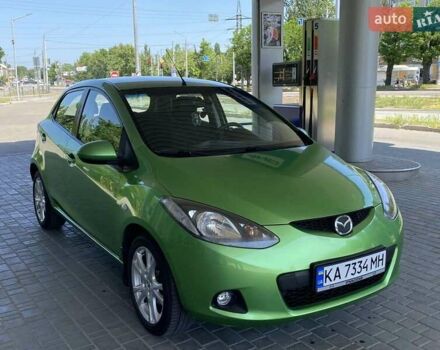 Зелений Мазда 2, об'ємом двигуна 1.5 л та пробігом 88 тис. км за 6800 $, фото 6 на Automoto.ua