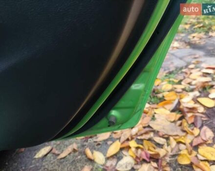 Зеленый Мазда 2, объемом двигателя 1.5 л и пробегом 147 тыс. км за 6000 $, фото 6 на Automoto.ua