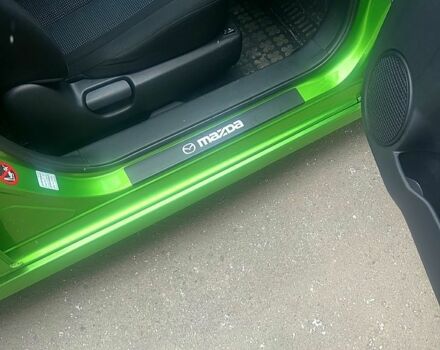 Зеленый Мазда 2, объемом двигателя 1.6 л и пробегом 169 тыс. км за 1900 $, фото 4 на Automoto.ua