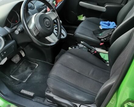 Зелений Мазда 2, об'ємом двигуна 1.5 л та пробігом 102 тис. км за 6800 $, фото 8 на Automoto.ua