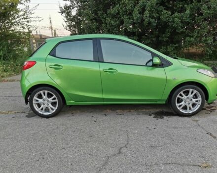 Зелений Мазда 2, об'ємом двигуна 1.5 л та пробігом 102 тис. км за 6800 $, фото 7 на Automoto.ua