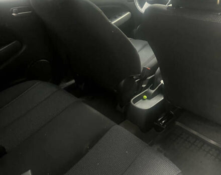 Мазда 2 2009 в Белой Церкве на Automoto.ua Зеленый Мазда 2, объемом двигателя 1.6 л и пробегом 169 тыс. км за 5700 $, фото 6 на Automoto.ua