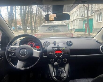 Зеленый Мазда 2, объемом двигателя 1.6 л и пробегом 169 тыс. км за 1900 $, фото 8 на Automoto.ua