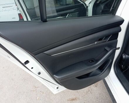 Белый Мазда 3 МПС, объемом двигателя 2.5 л и пробегом 69 тыс. км за 14200 $, фото 11 на Automoto.ua