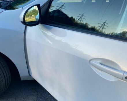 Білий Мазда 3, об'ємом двигуна 0 л та пробігом 176 тис. км за 7300 $, фото 4 на Automoto.ua