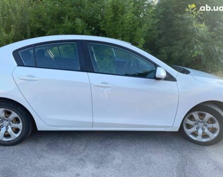 Білий Мазда 3, об'ємом двигуна 0 л та пробігом 176 тис. км за 7300 $, фото 8 на Automoto.ua