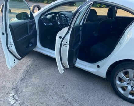 Білий Мазда 3, об'ємом двигуна 0 л та пробігом 176 тис. км за 7300 $, фото 9 на Automoto.ua