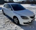 Белый Мазда 3, объемом двигателя 1.56 л и пробегом 300 тыс. км за 3700 $, фото 1 на Automoto.ua