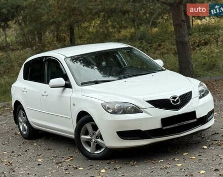 Белый Мазда 3, объемом двигателя 1.59 л и пробегом 305 тыс. км за 4900 $, фото 5 на Automoto.ua