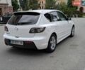 Белый Мазда 3, объемом двигателя 2 л и пробегом 247 тыс. км за 5700 $, фото 3 на Automoto.ua