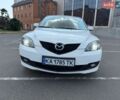 Белый Мазда 3, объемом двигателя 2 л и пробегом 161 тыс. км за 6700 $, фото 3 на Automoto.ua