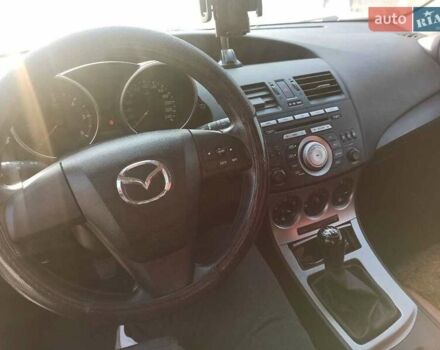 Белый Мазда 3, объемом двигателя 1.6 л и пробегом 230 тыс. км за 5900 $, фото 17 на Automoto.ua