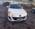 Белый Мазда 3, объемом двигателя 1.6 л и пробегом 300 тыс. км за 5700 $, фото 3 на Automoto.ua