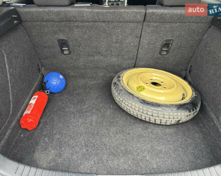 Белый Мазда 3, объемом двигателя 1.6 л и пробегом 171 тыс. км за 8500 $, фото 27 на Automoto.ua