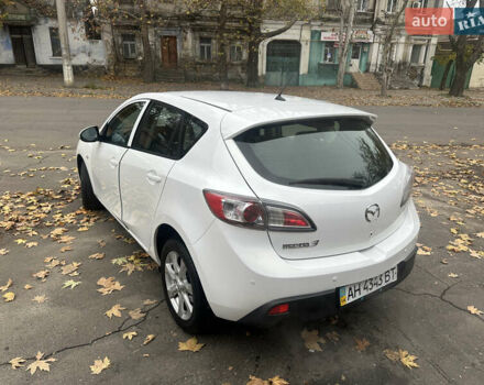 Белый Мазда 3, объемом двигателя 1.6 л и пробегом 130 тыс. км за 7200 $, фото 1 на Automoto.ua