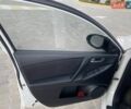 Білий Мазда 3, об'ємом двигуна 1.6 л та пробігом 213 тис. км за 5900 $, фото 12 на Automoto.ua