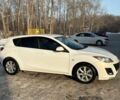 Білий Мазда 3, об'ємом двигуна 1.6 л та пробігом 132 тис. км за 3000 $, фото 5 на Automoto.ua