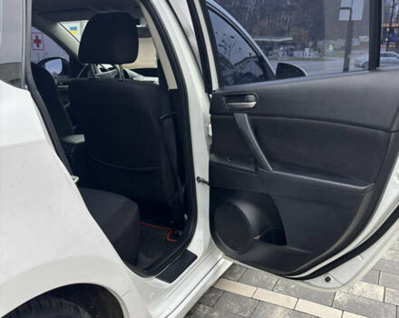 Белый Мазда 3, объемом двигателя 1.6 л и пробегом 171 тыс. км за 8500 $, фото 11 на Automoto.ua