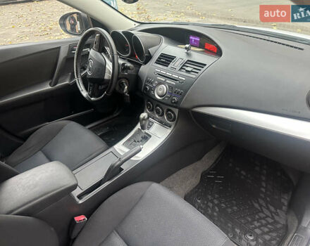 Белый Мазда 3, объемом двигателя 1.6 л и пробегом 130 тыс. км за 7200 $, фото 6 на Automoto.ua