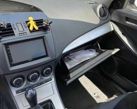 Белый Мазда 3, объемом двигателя 1.6 л и пробегом 190 тыс. км за 6300 $, фото 7 на Automoto.ua