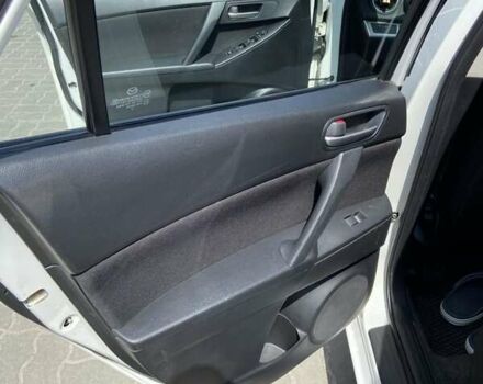 Белый Мазда 3, объемом двигателя 1.6 л и пробегом 196 тыс. км за 6450 $, фото 8 на Automoto.ua