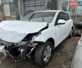 Белый Мазда 3, объемом двигателя 1.6 л и пробегом 175 тыс. км за 2350 $, фото 1 на Automoto.ua