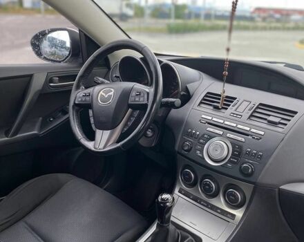 Білий Мазда 3, об'ємом двигуна 1.6 л та пробігом 213 тис. км за 5900 $, фото 15 на Automoto.ua