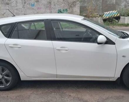 Белый Мазда 3, объемом двигателя 1.6 л и пробегом 159 тыс. км за 8000 $, фото 3 на Automoto.ua
