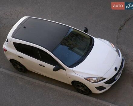 Білий Мазда 3, об'ємом двигуна 1.6 л та пробігом 230 тис. км за 7200 $, фото 5 на Automoto.ua