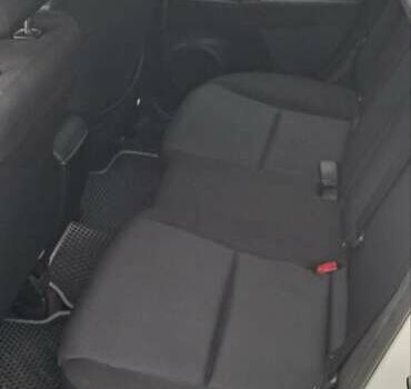 Белый Мазда 3, объемом двигателя 1.6 л и пробегом 159 тыс. км за 8000 $, фото 10 на Automoto.ua