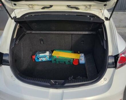 Білий Мазда 3, об'ємом двигуна 1.56 л та пробігом 228 тис. км за 7700 $, фото 27 на Automoto.ua