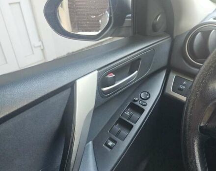 Білий Мазда 3, об'ємом двигуна 1.56 л та пробігом 227 тис. км за 7900 $, фото 5 на Automoto.ua