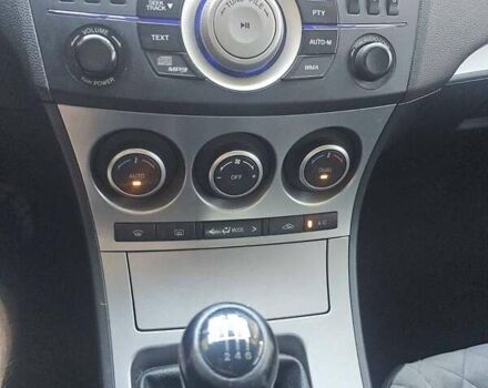 Білий Мазда 3, об'ємом двигуна 1.56 л та пробігом 227 тис. км за 7900 $, фото 6 на Automoto.ua