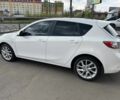 Білий Мазда 3, об'ємом двигуна 2 л та пробігом 132 тис. км за 10250 $, фото 7 на Automoto.ua